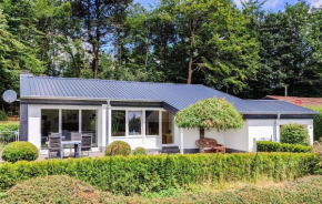 Cozy Home In Gunderath With Wifi